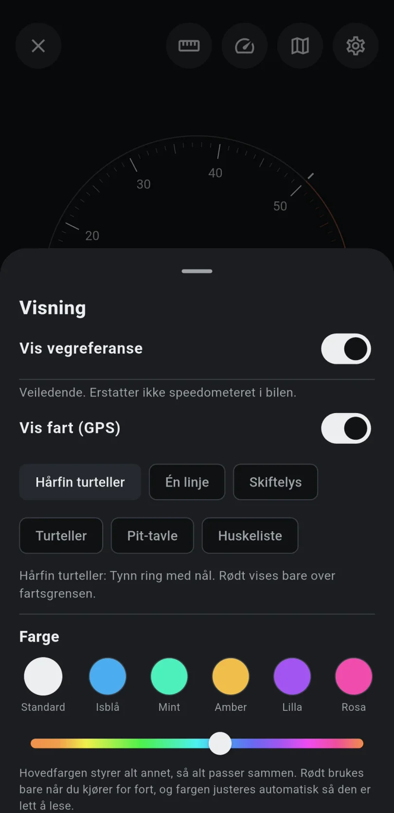 Innstillingene for Kjøremodus: bryterne Vis vegreferanse og Vis fart (GPS), valg av stil (Hårfin turteller, Én linje, Skiftelys, Turteller, Pit-tavle og Huskeliste) og et fargevalg.